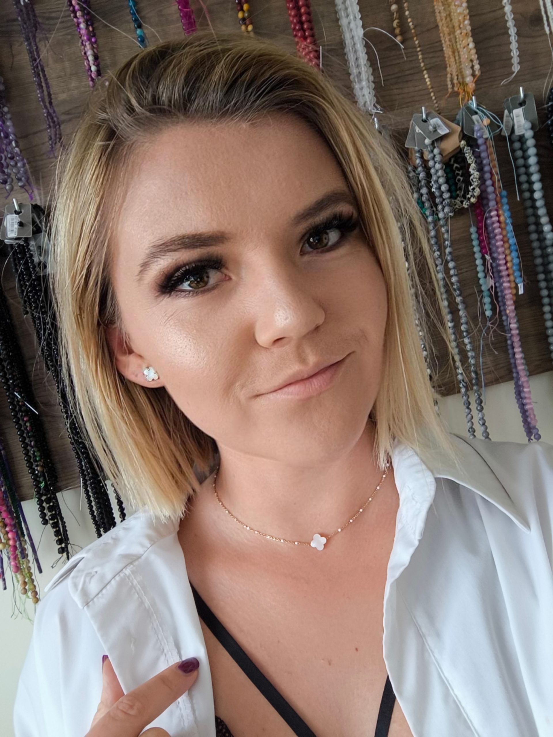 Naszyjnik szczęścia z koniczynką z Masy perłowej - obrazek 2