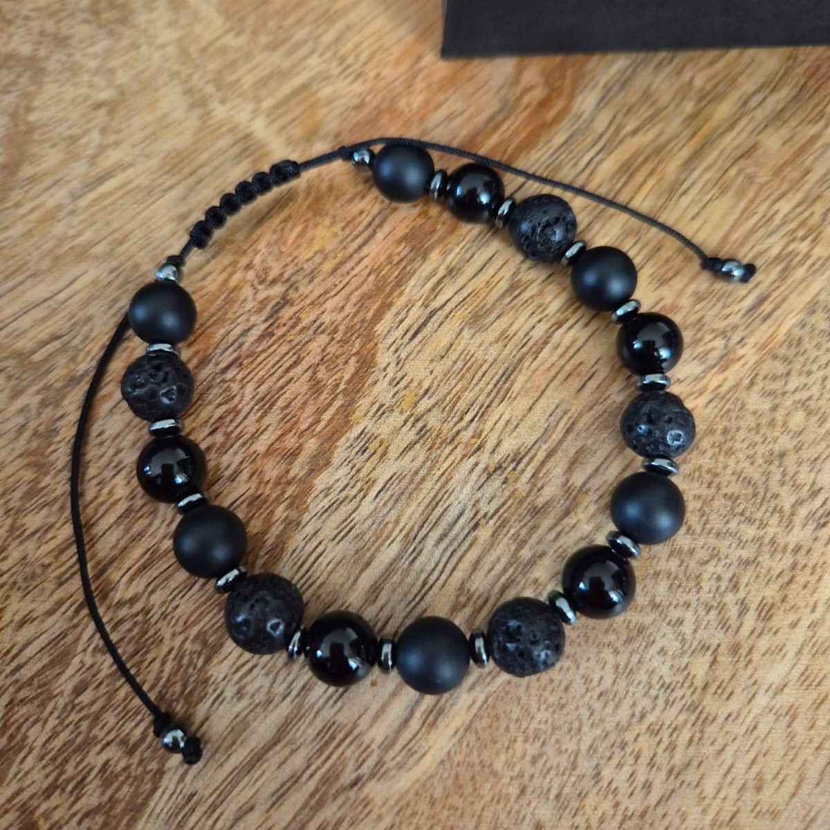 Regulowana bransoletka Onyks i Lawa - obrazek 2