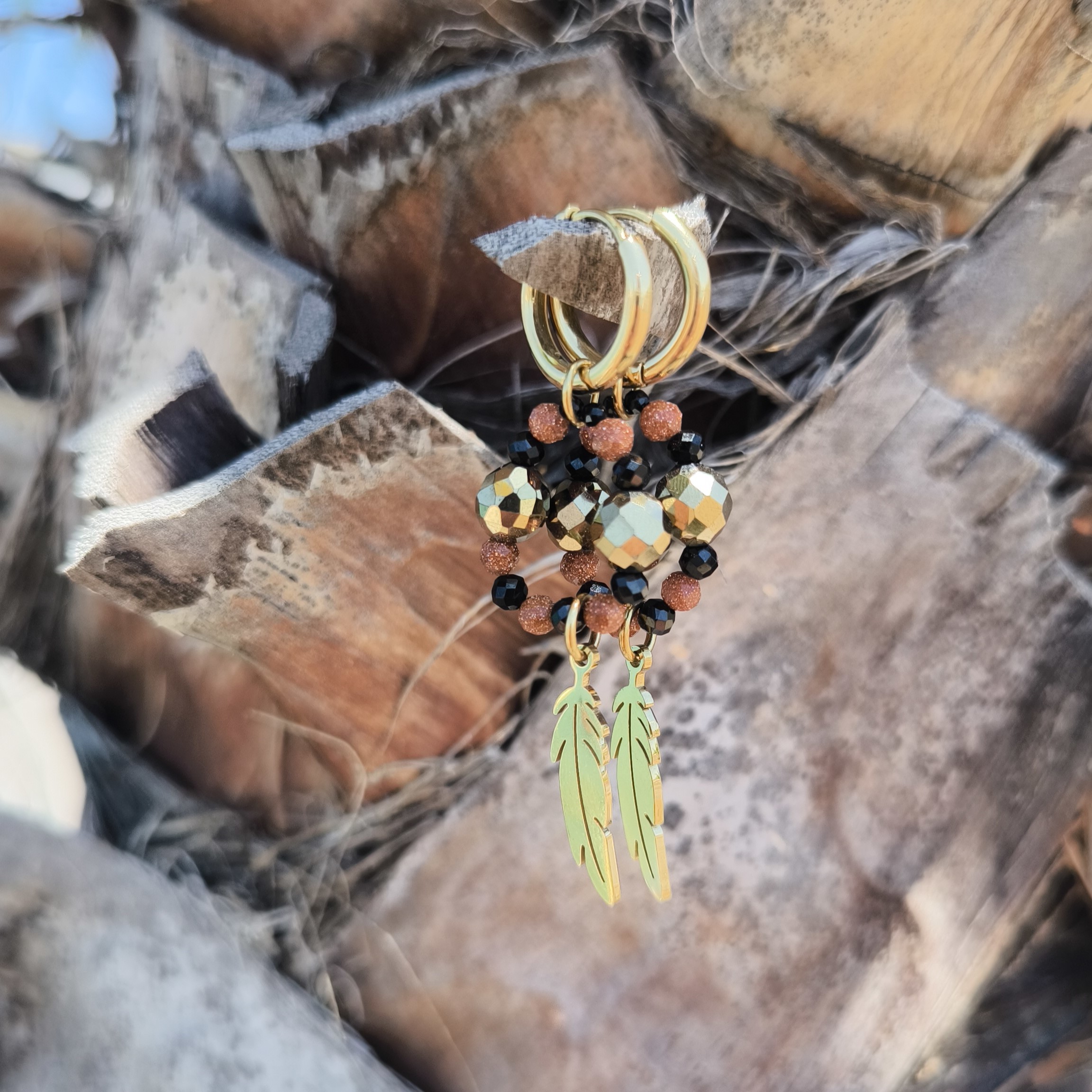 Kolczyki Piasek Pustyni z piórkiem