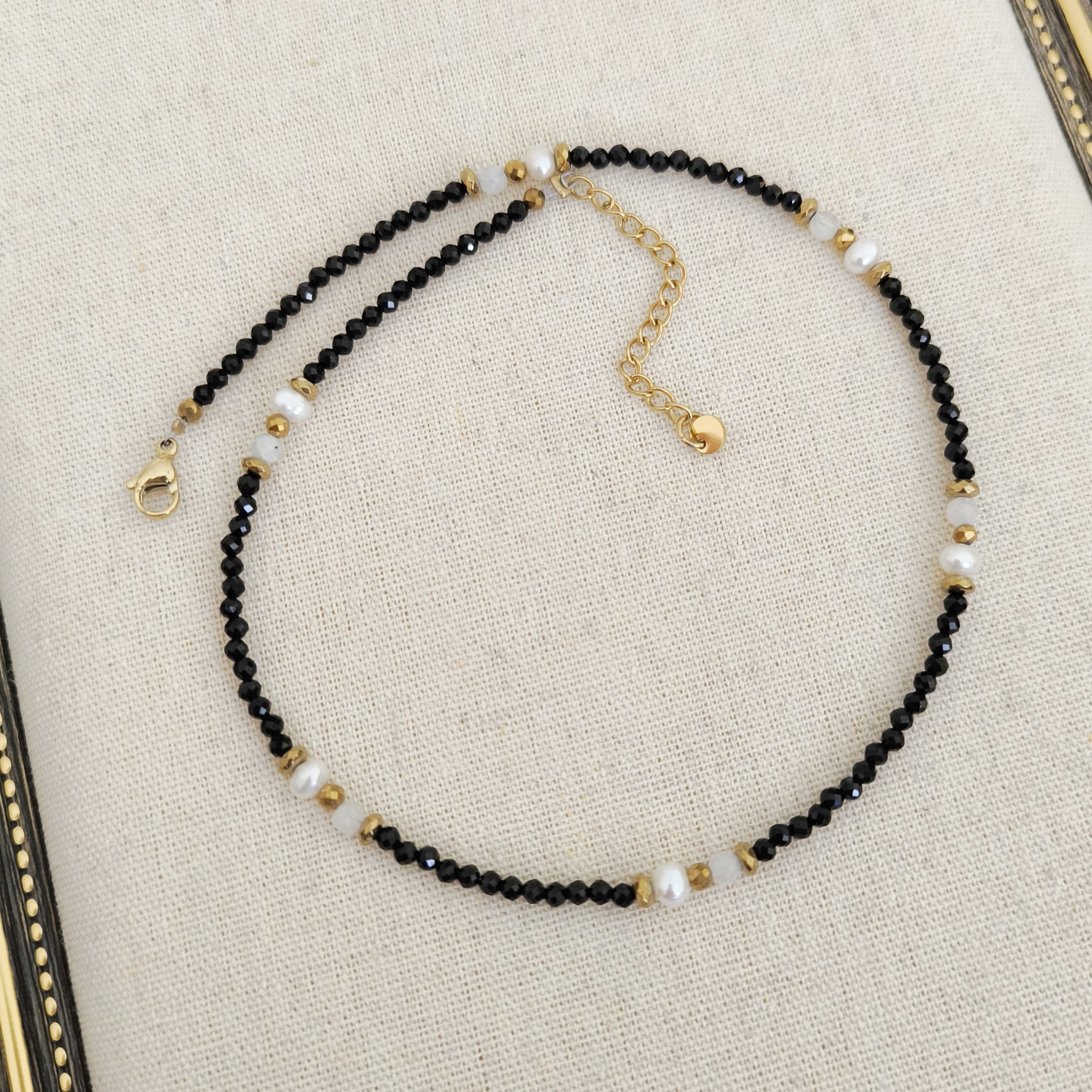 Zodiakalny choker dla Raka