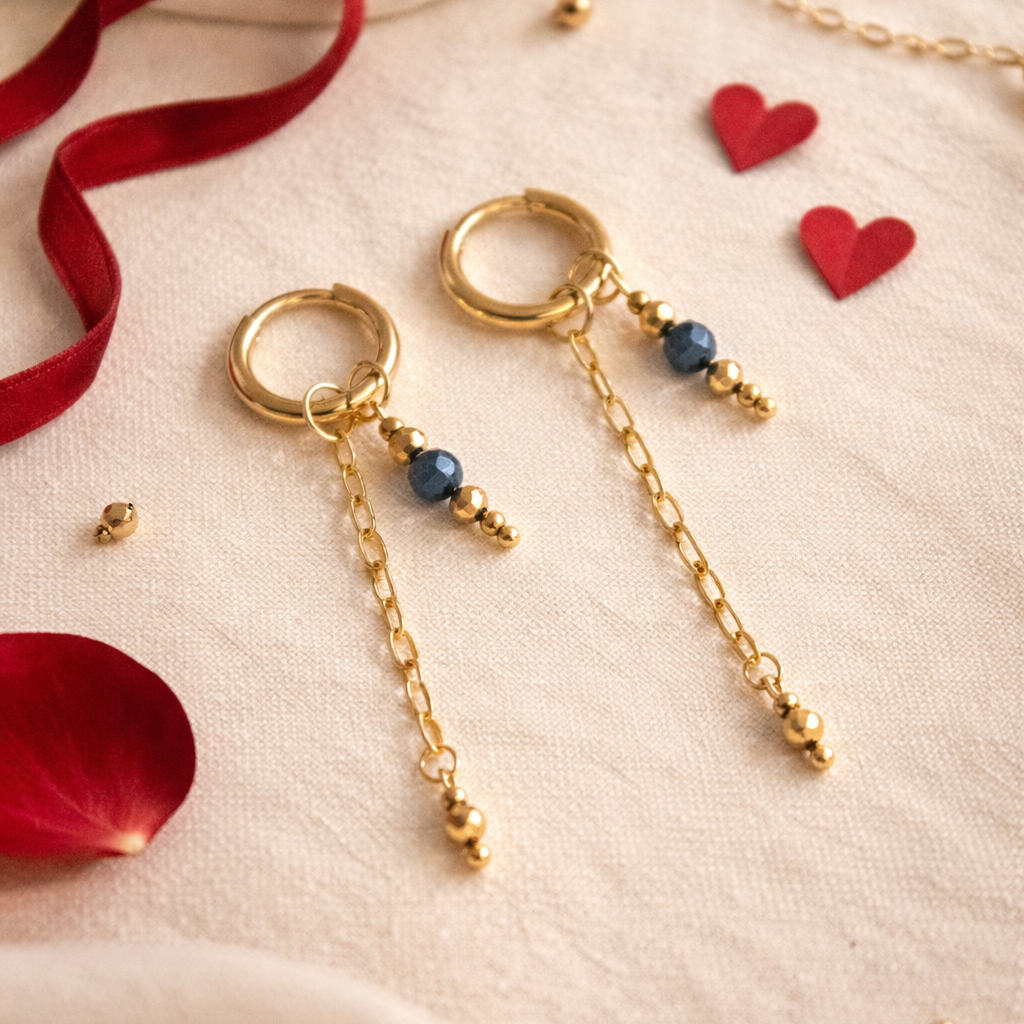 Kolczyki z Szafirem i pozłacanym łańcuszkiem