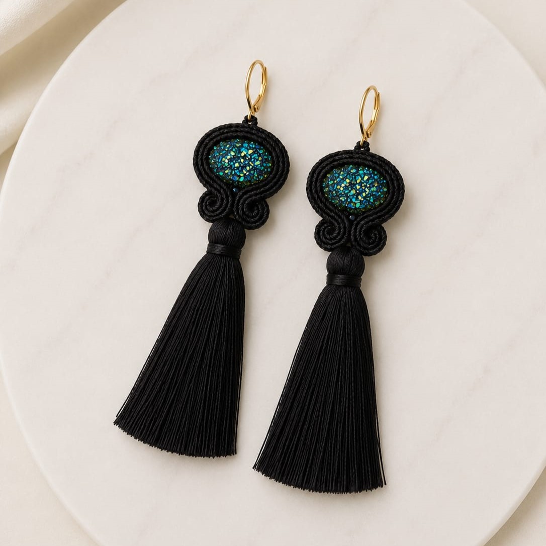 Czarne kolczyki soutache z chwostami